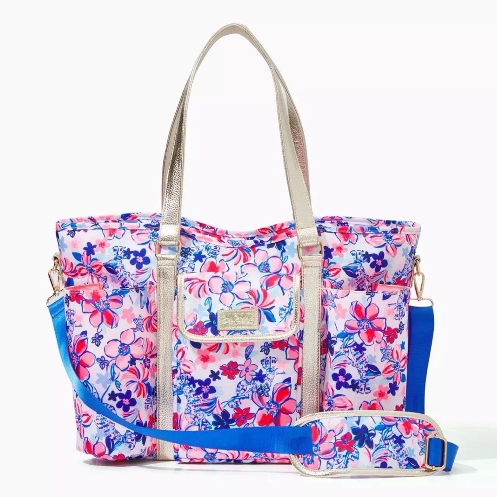 Lilly Pulitzer Insulated Beach Bag Resort White Party Like a Lobstar.